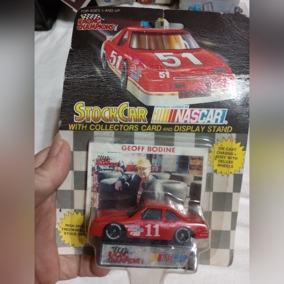 Racing Champions 1991 Geoff Bodine #11 NASCAR Stock Car Card Display Diecast - Picture 1 of 2